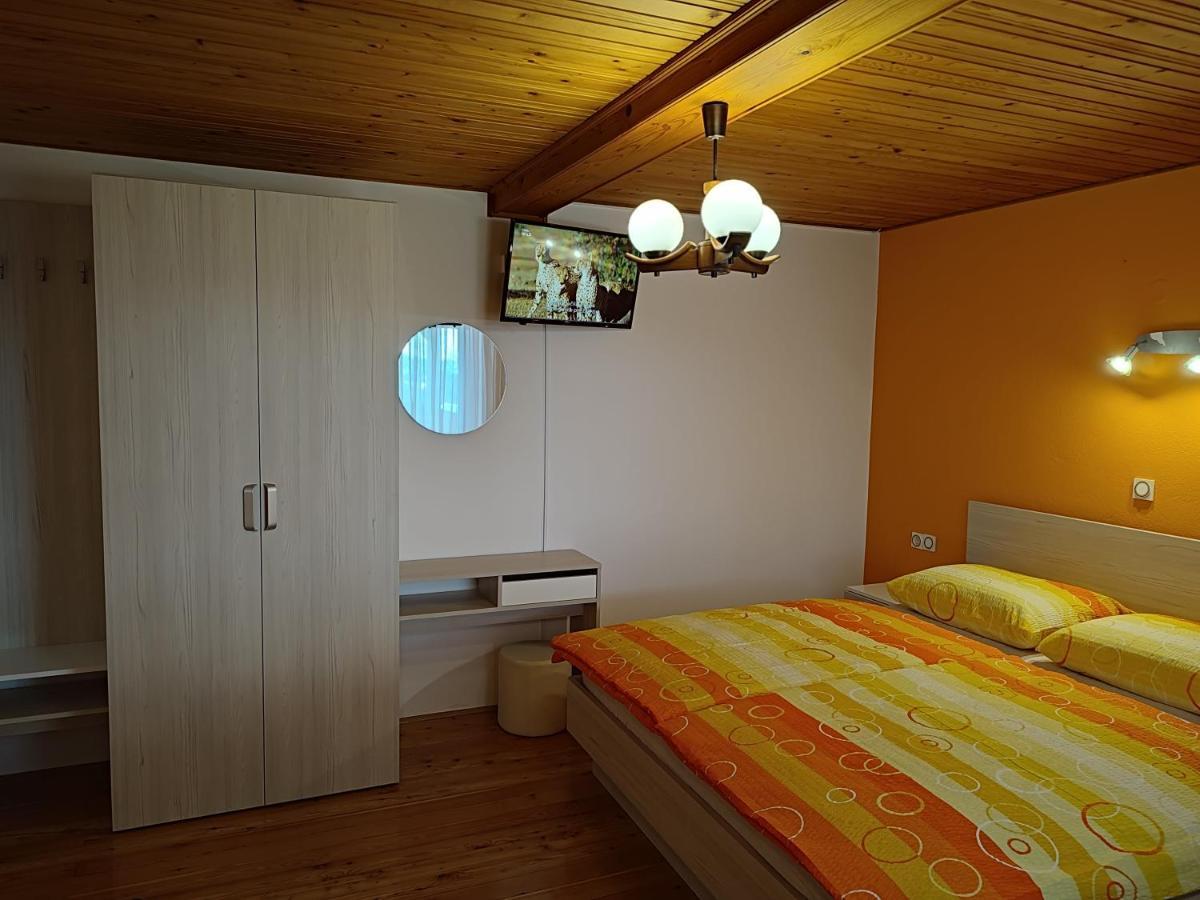Gostilna Pension Blegos Poljane nad Skofjo Loko Exterior photo