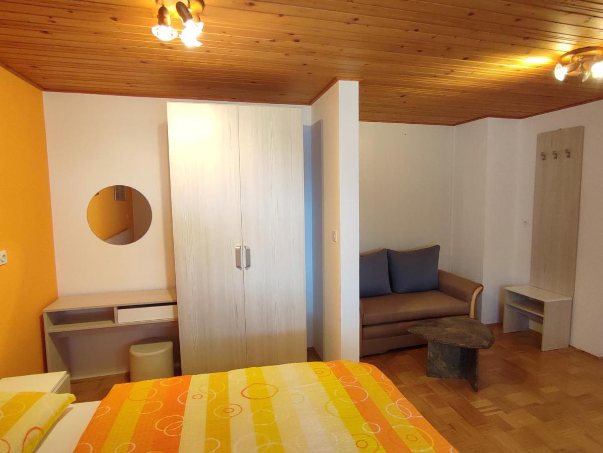 Gostilna Pension Blegos Poljane nad Skofjo Loko Exterior photo