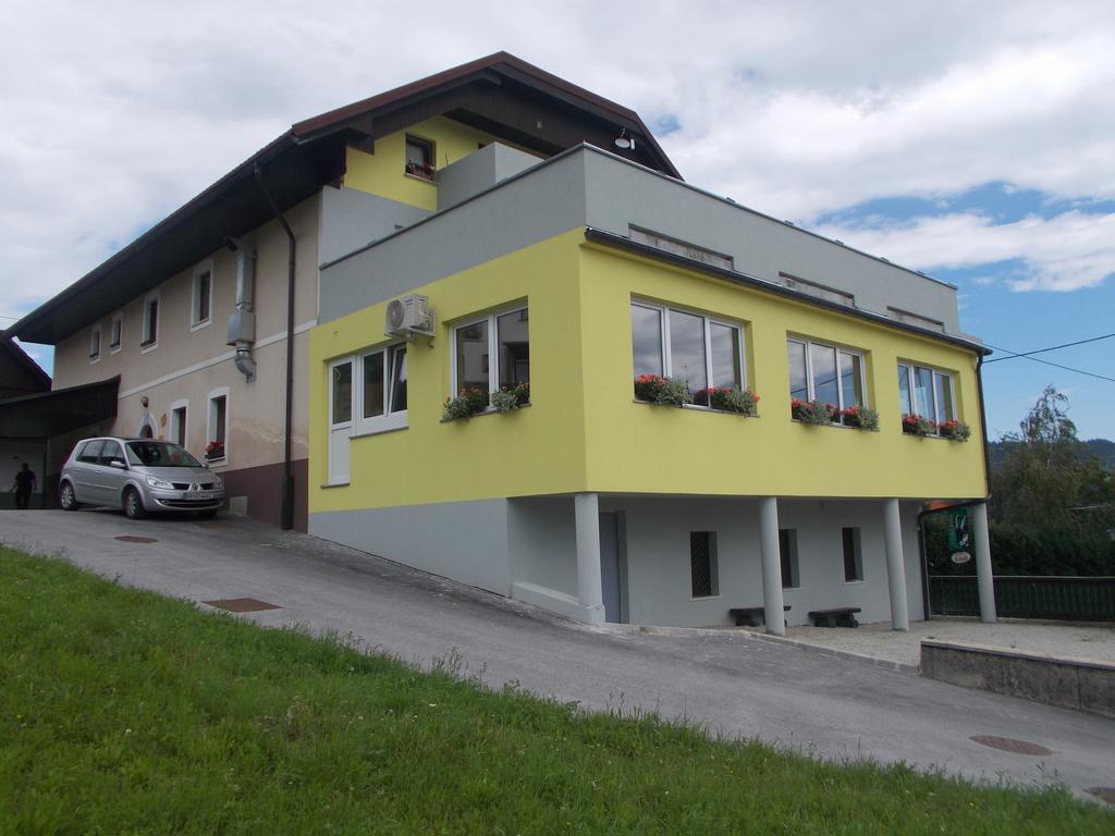 Gostilna Pension Blegos Poljane nad Skofjo Loko Exterior photo