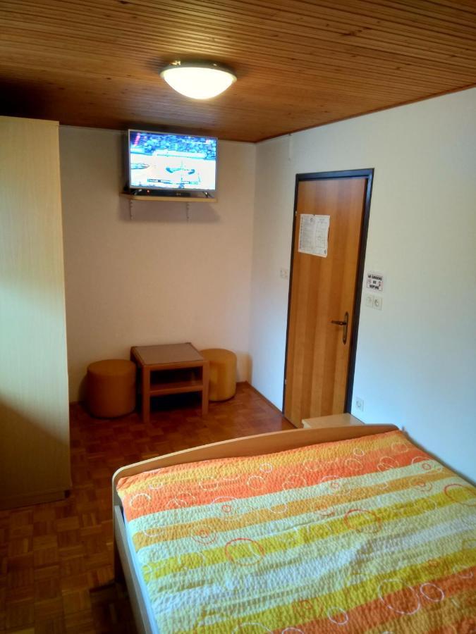Gostilna Pension Blegos Poljane nad Skofjo Loko Exterior photo